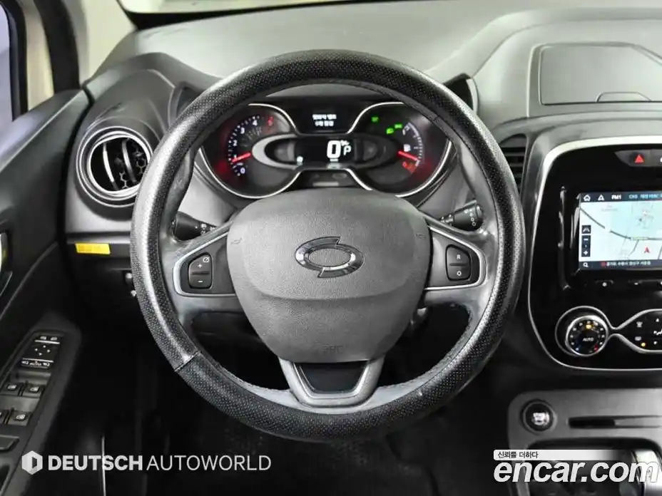 Renault QM3 2017 1.5 Автомат в Москве № 887354, фото 13