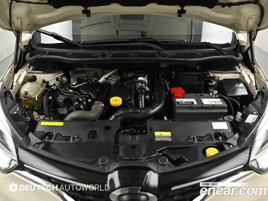 Renault QM3 2017 1.5 Автомат в Москве № 887354, фото 6