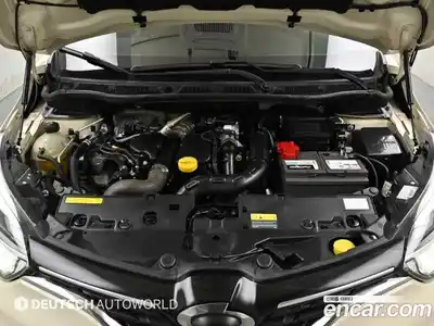 Renault QM3 2017 1.5 Автомат в Москве № 887354, миниатюра 6