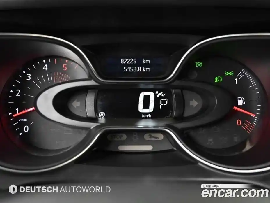 Renault QM3 2017 1.5 Автомат в Москве № 887354, фото 8