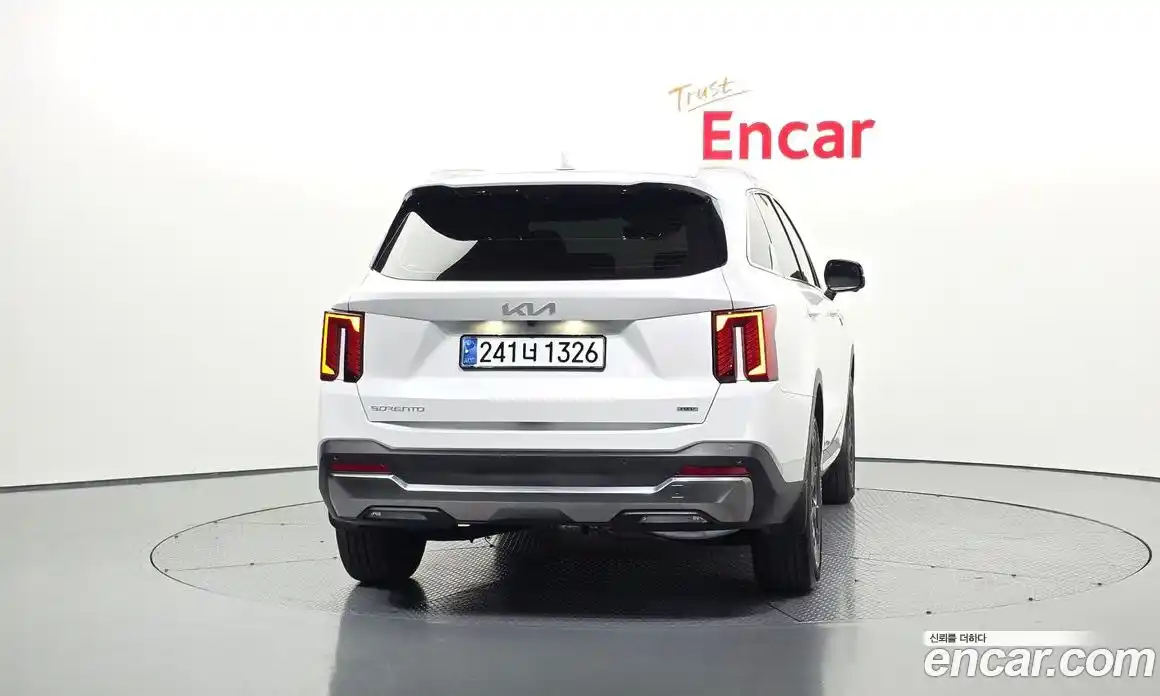 Kia Sorento 2023 1.6 Автомат в Москве № 887502, фото 4