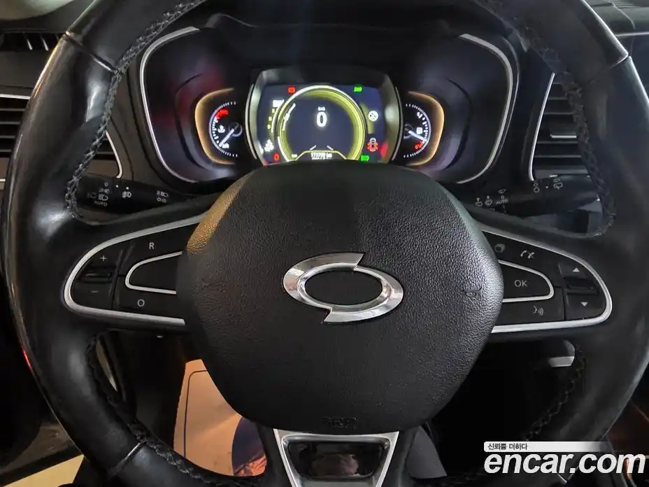 Renault QM6 2017 2.0 Автомат в Москве № 887969, фото 9