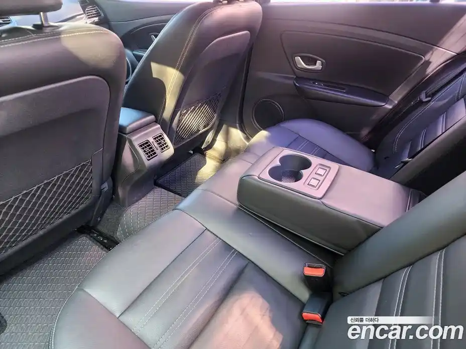 Renault SM3 2015 1.6 гидро в Москве № 887990, фото 10
