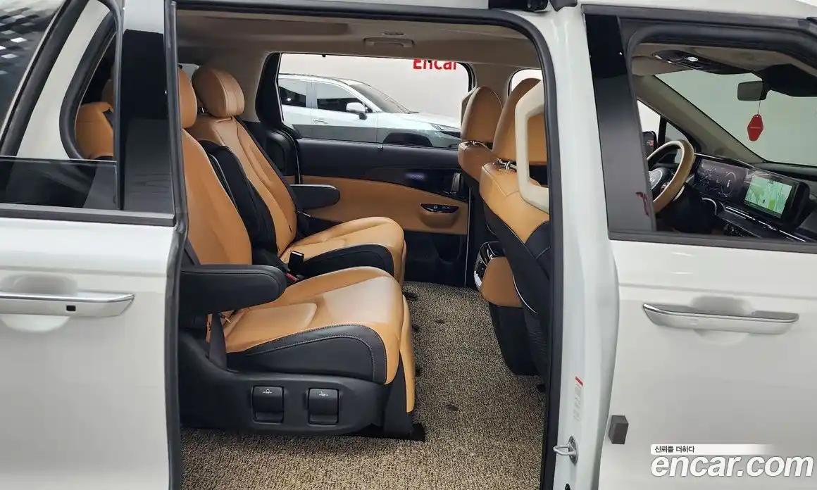 Kia Canival 2022 3.5 Автомат в Москве № 888277, фото 11