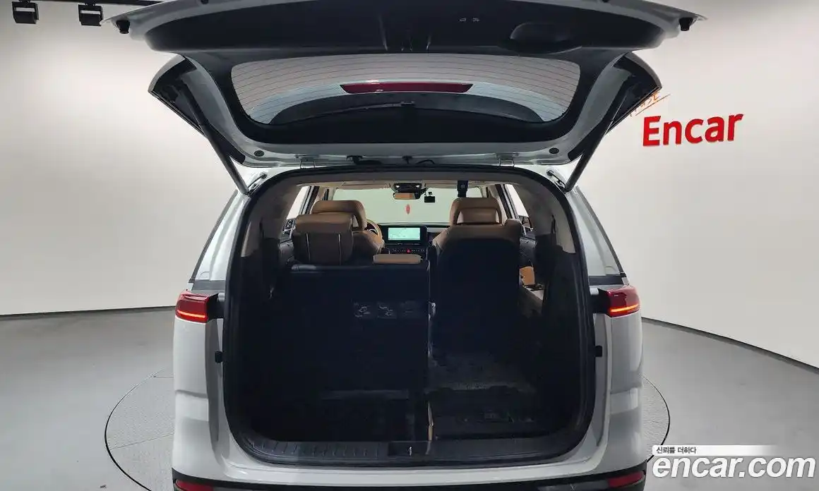 Kia Canival 2022 3.5 Автомат в Москве № 888277, фото 19