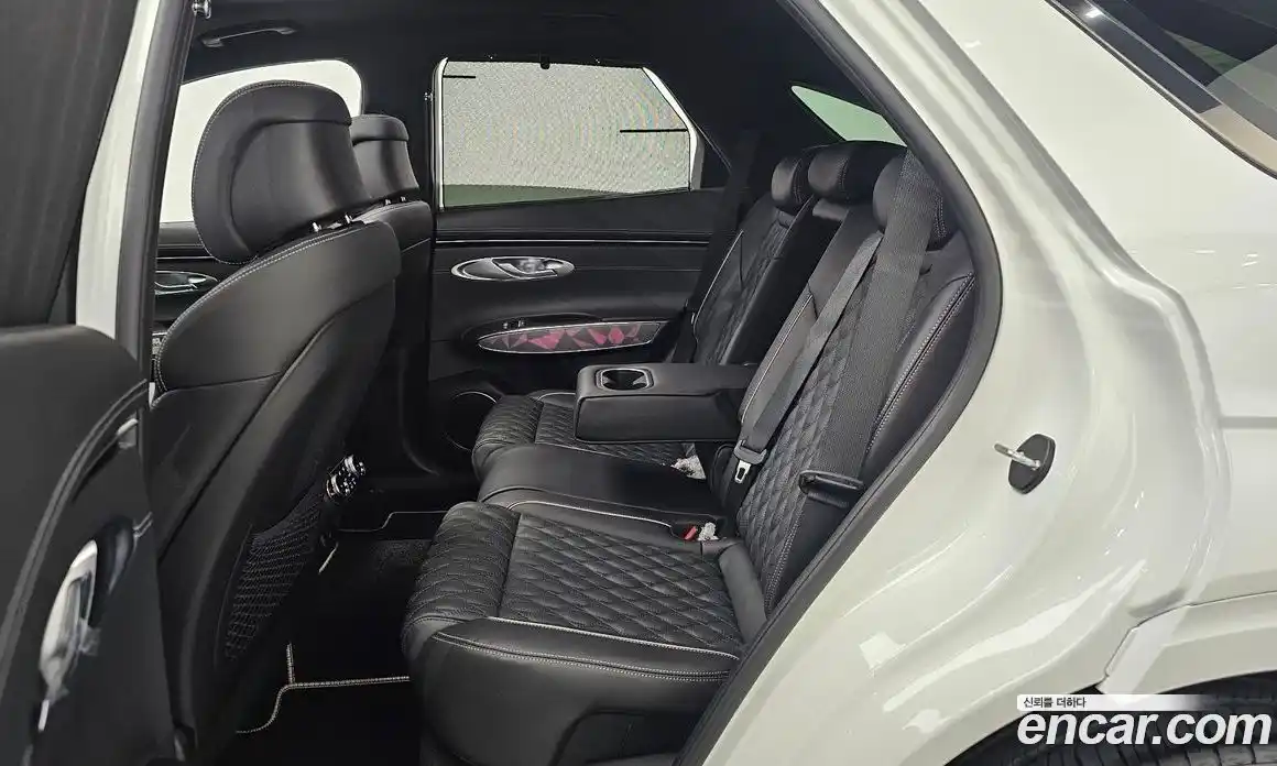 Genesis GV70 2022 2.5 Автомат в Москве № 888598, фото 12