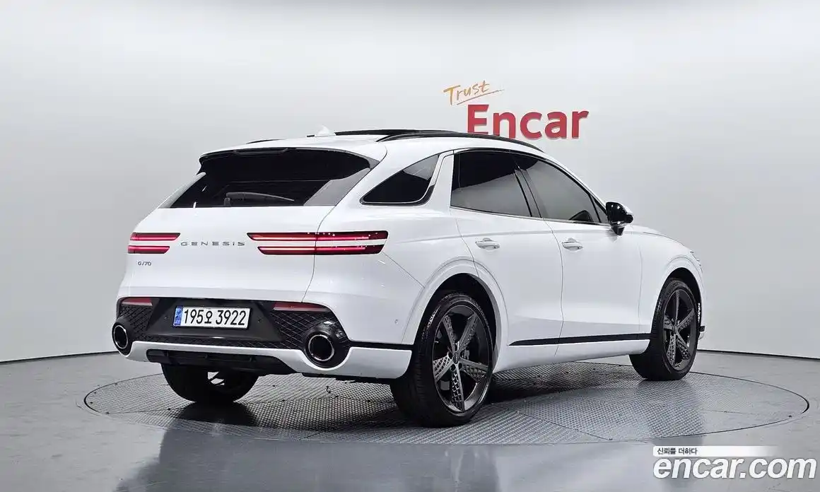 Genesis GV70 2022 2.5 Автомат в Москве № 888598, фото 2