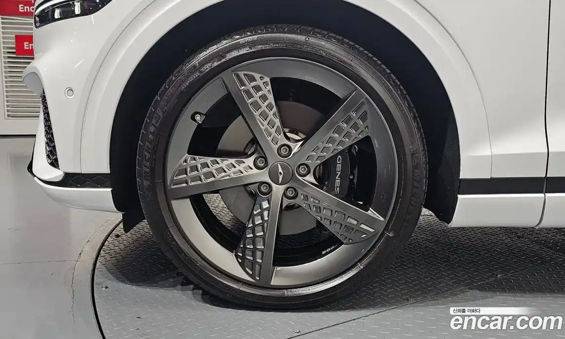 Genesis GV70 2022 2.5 Автомат в Москве № 888598, фото 5