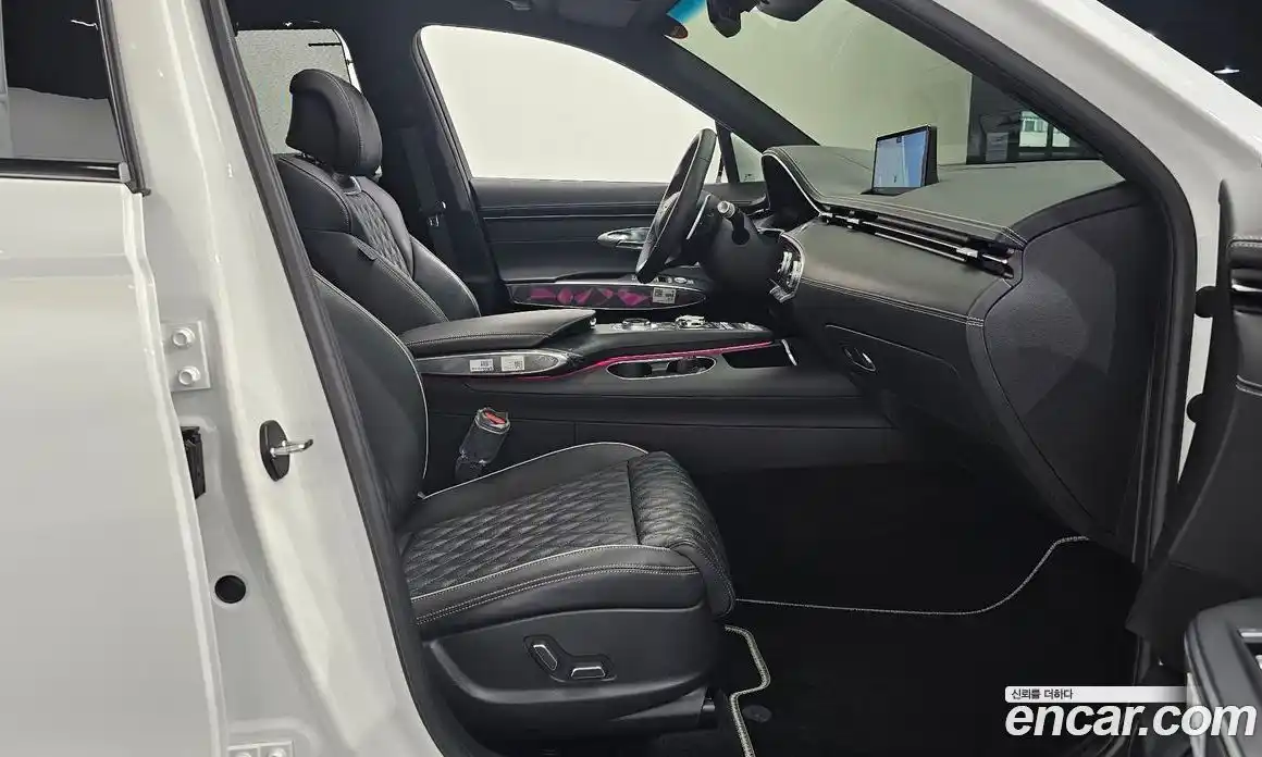 Genesis GV70 2022 2.5 Автомат в Москве № 888598, фото 10