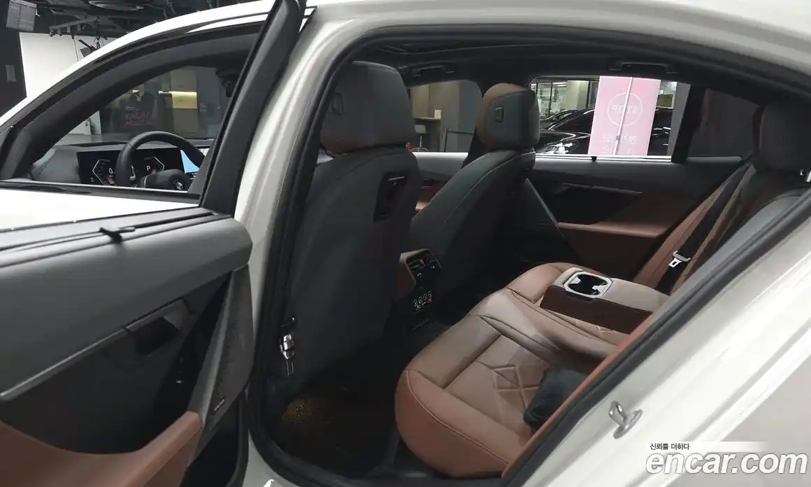 BMW 5-Series 2025 2.0 Автомат в Москве № 888743, фото 11