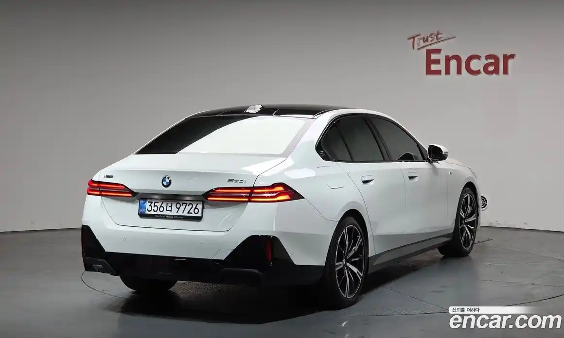 BMW 5-Series 2025 2.0 Автомат в Москве № 888743, фото 2