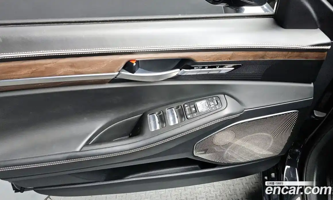 Genesis G90 2020 5.0 Автомат в Москве № 888787, фото 17