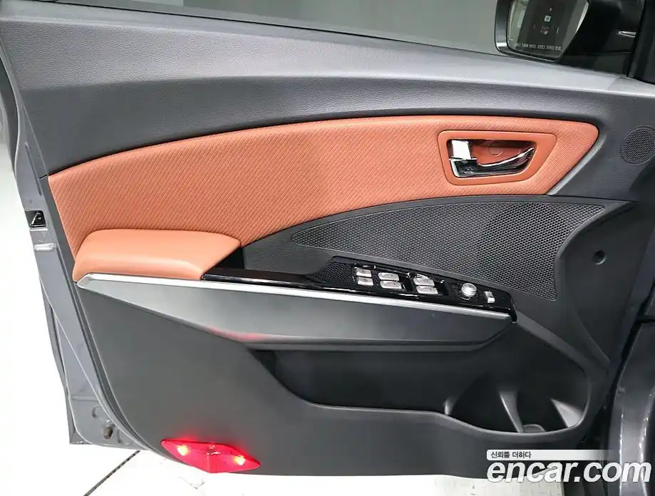 SsangYong TIBOLI 2017 1.6 Автомат в Москве № 889128, фото 12