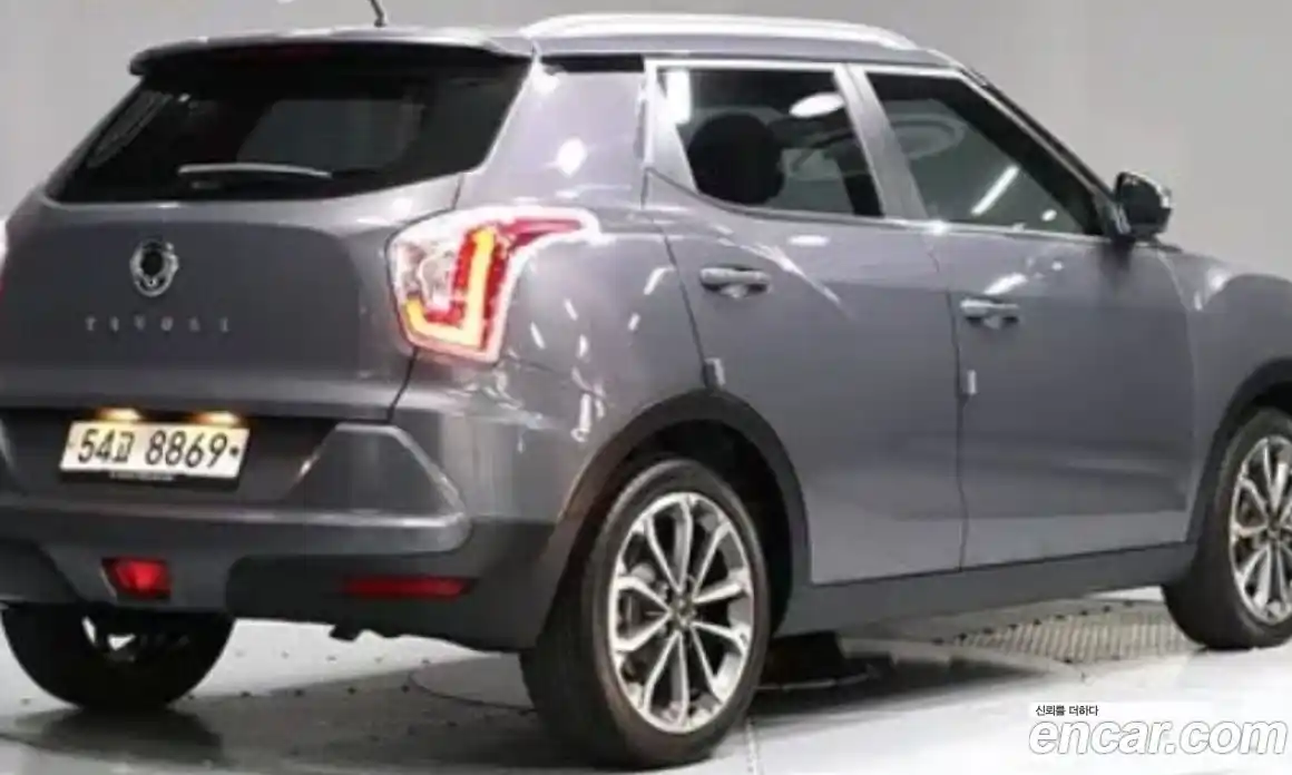 SsangYong TIBOLI 2017 1.6 Автомат в Москве № 889128, фото 2