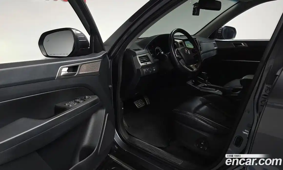 SsangYong Rexton 2018 2.2 Автомат в Москве № 889432, фото 11