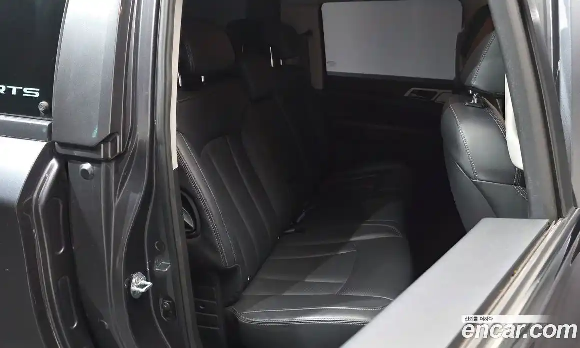 SsangYong Rexton 2018 2.2 Автомат в Москве № 889432, фото 12
