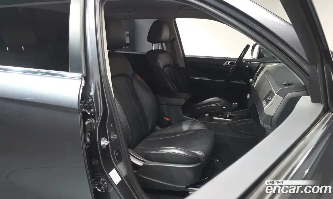 SsangYong Rexton 2018 2.2 Автомат в Москве № 889432, фото 10