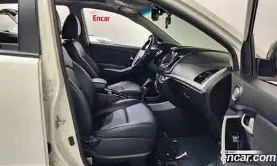 SsangYong Korando 2015 2.2 Автомат в Москве № 889487, миниатюра 11