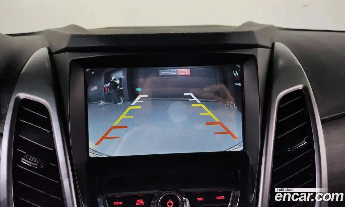 SsangYong Korando 2015 2.2 Автомат в Москве № 889487, фото 15