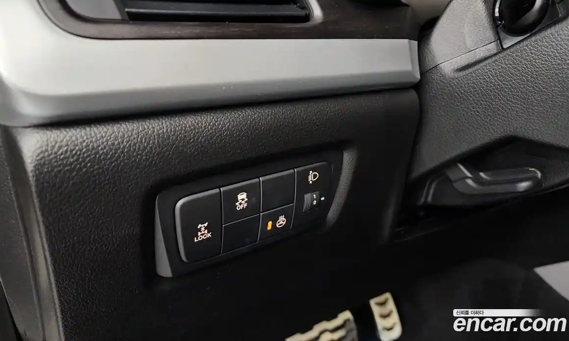 SsangYong Korando 2015 2.2 Автомат в Москве № 889487, фото 16