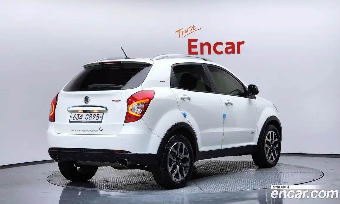 SsangYong Korando 2015 2.2 Автомат в Москве № 889487, фото 2