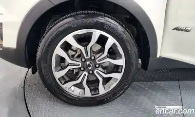 SsangYong Korando 2015 2.2 Автомат в Москве № 889487, миниатюра 5