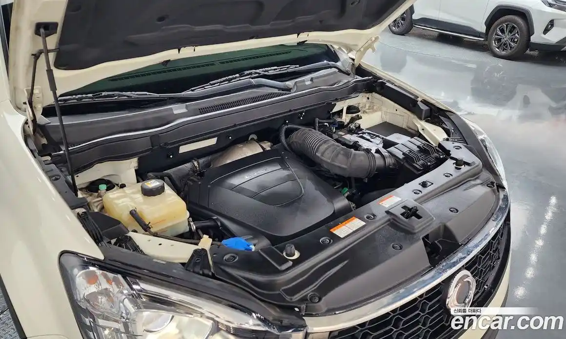 SsangYong Korando 2015 2.2 Автомат в Москве № 889487, фото 6