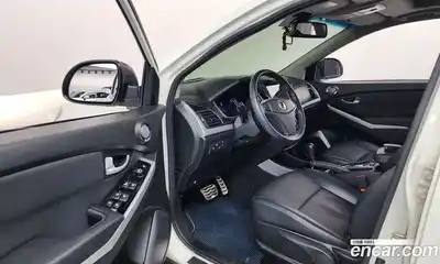 SsangYong Korando 2015 2.2 Автомат в Москве № 889487, миниатюра 10