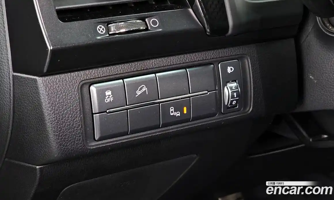 SsangYong Rexton 2020 2.2 Автомат в Москве № 889543, фото 16