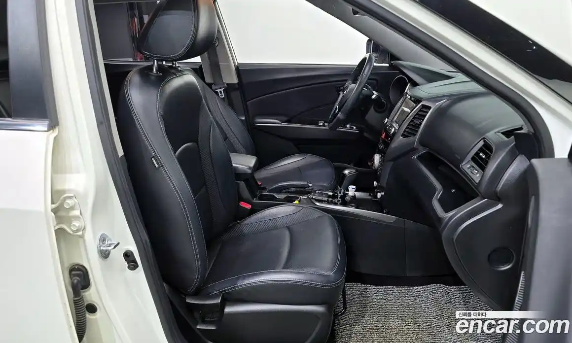 SsangYong TIBOLI 2017 1.6 Автомат в Москве № 889566, фото 12