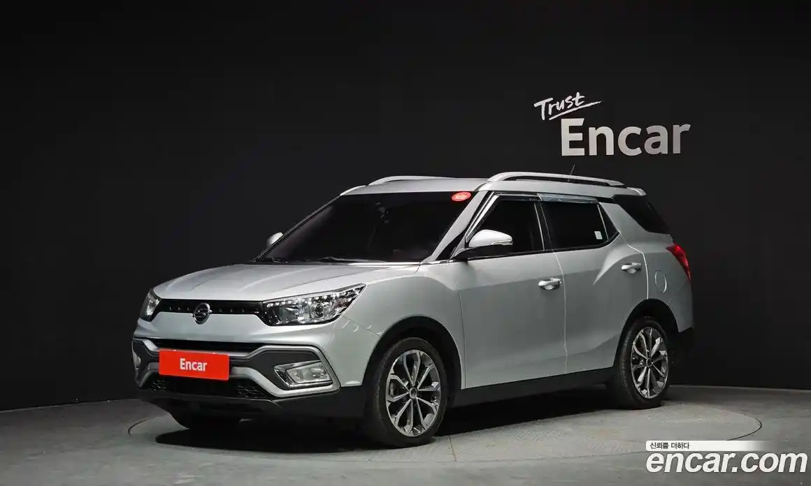 SsangYong TIBOLI 2017 1.6 Автомат в Москве № 890014, фото 1