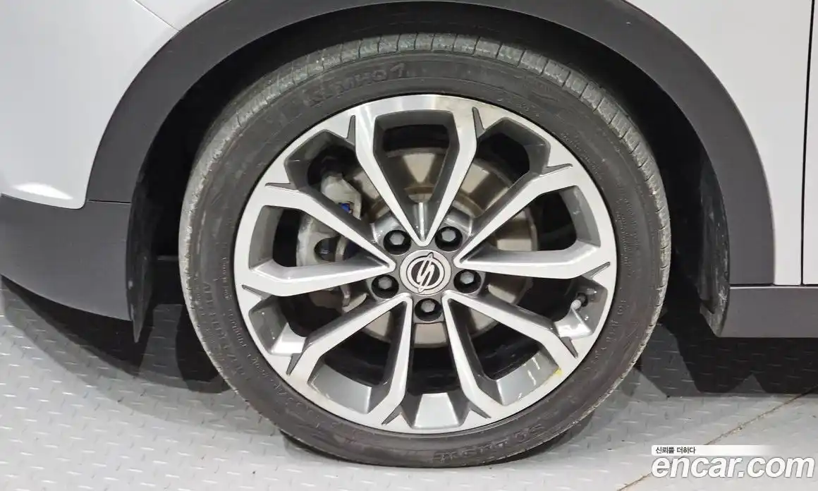 SsangYong TIBOLI 2017 1.6 Автомат в Москве № 890014, фото 5