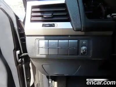 SsangYong Rexton 2019 2.2 Автомат в Москве № 890366, миниатюра 12