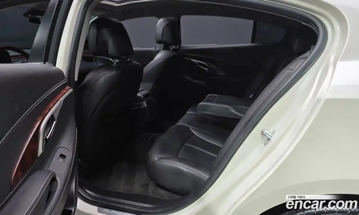 Chevrolet Alpheon 2011 2.4 Автомат в Москве № 890772, фото 12