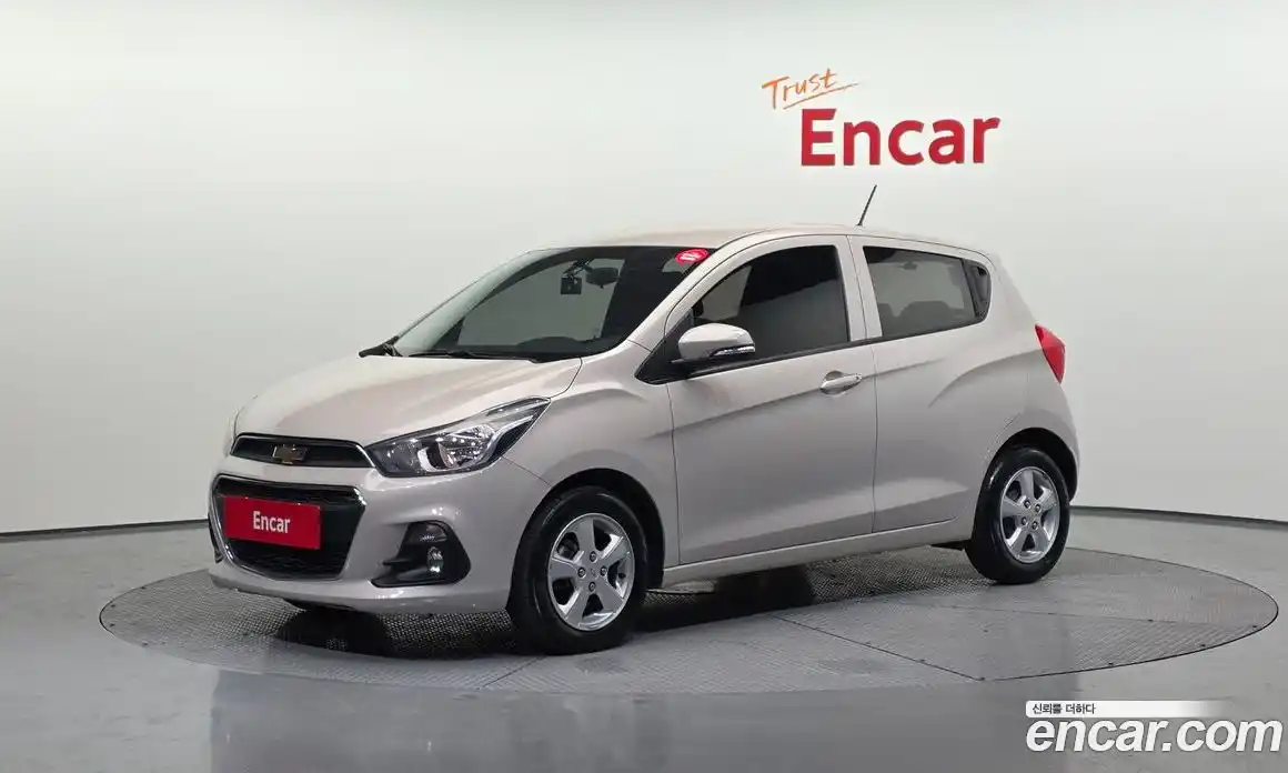 Chevrolet Spark 2016 1.0 гидро в Москве, фото 1