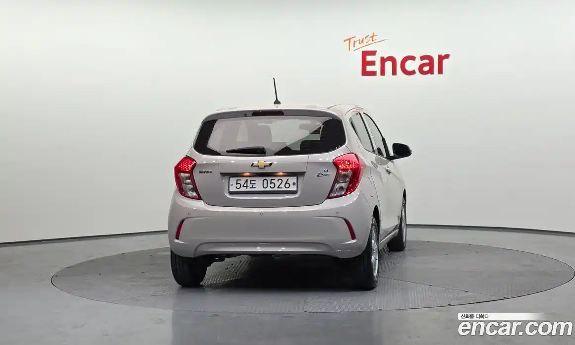 Chevrolet Spark 2016 1.0 гидро в Москве, фото 4