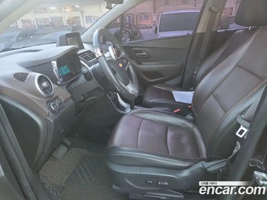 Chevrolet Trax 2016 1.6 Автомат в Москве № 890987, фото 4