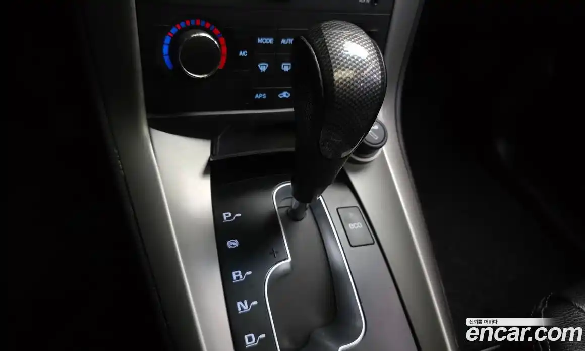 Chevrolet Captiva 2011 2.2 Автомат в Москве № 891227, фото 9