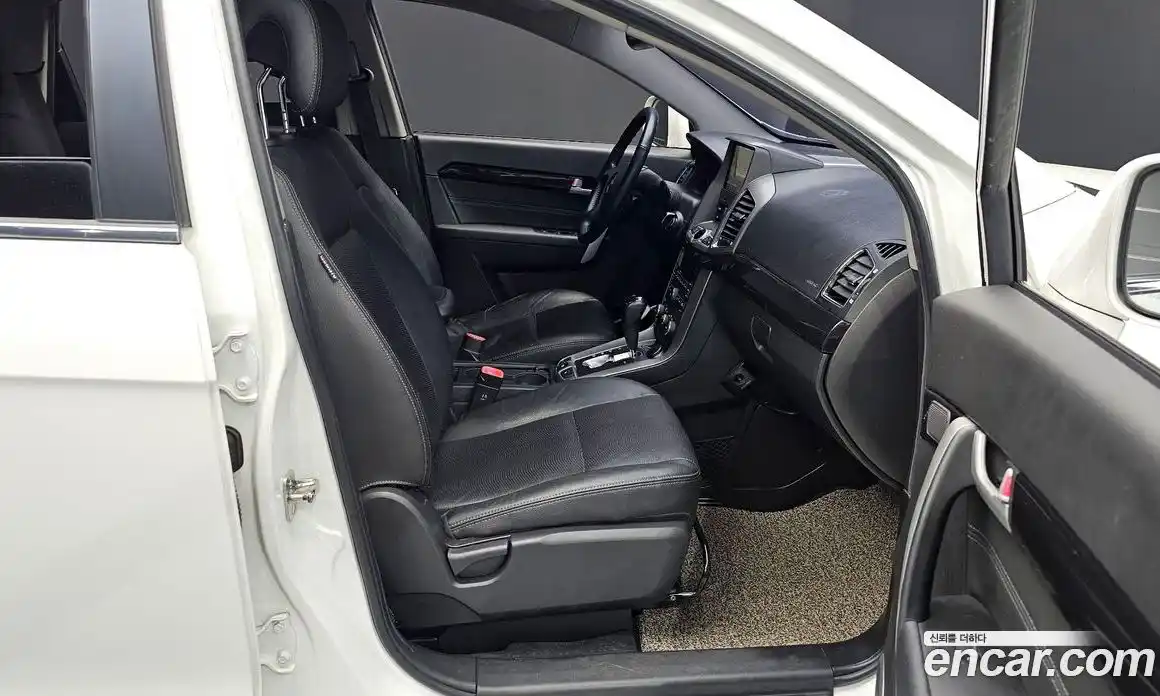 Chevrolet Captiva 2015 2.2 Автомат в Москве № 891242, фото 11