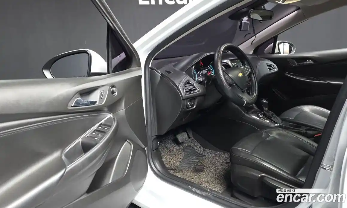 Chevrolet Cruze 2017 1.4 Автомат в Москве № 891327, фото 9