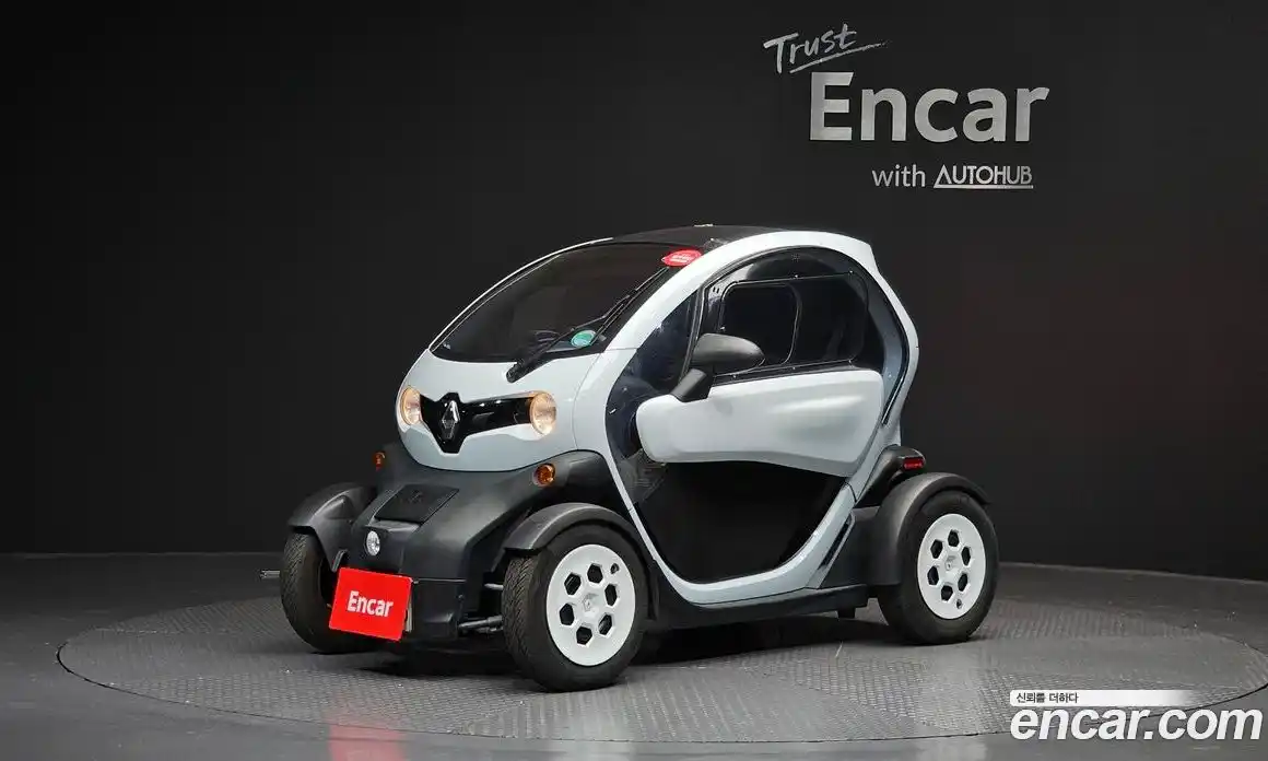 Renault Twizy 2020 0.1 гидро в Москве № 891680, фото 1