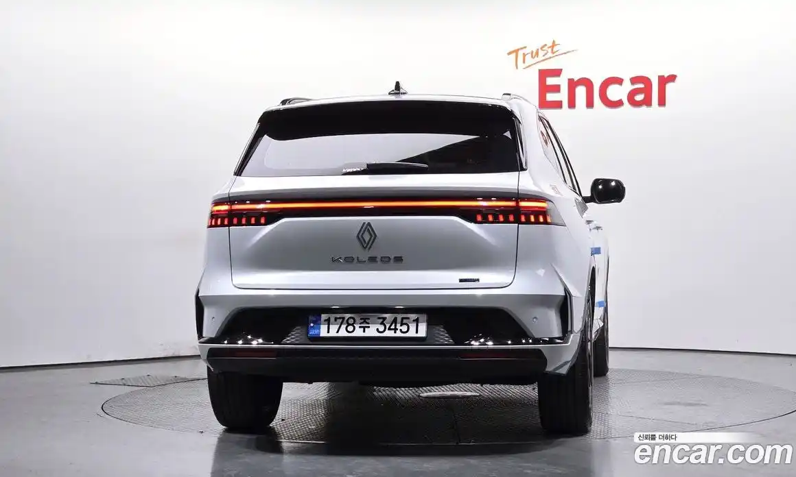 Renault Grand Koleos 2024 1.5 Автомат в Москве № 891684, фото 3