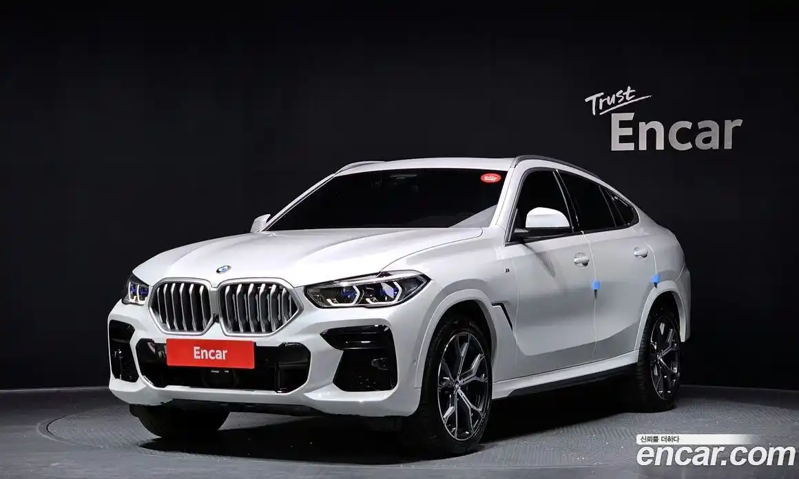 BMW X6 2023 3.0 Автомат в Москве № 891885, фото 1