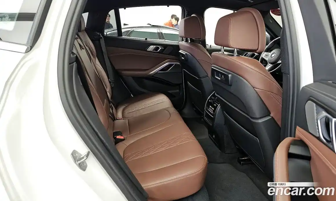 BMW X6 2023 3.0 Автомат в Москве № 891885, фото 12