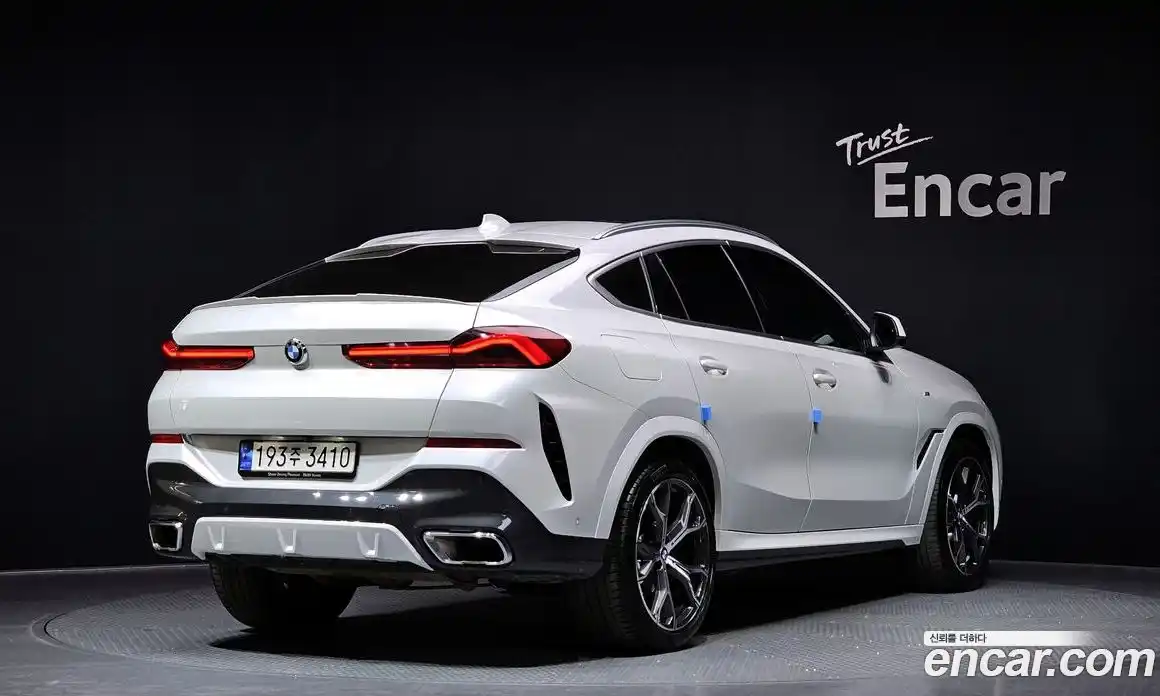 BMW X6 2023 3.0 Автомат в Москве № 891885, фото 2