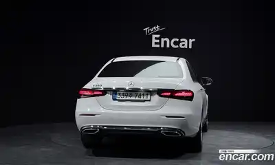 Mercedes-Benz E-Class 2022 2.0 Автомат в Москве № 892880, миниатюра 4