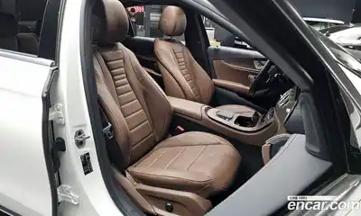 Mercedes-Benz E-Class 2022 2.0 Автомат в Москве № 892880, миниатюра 10