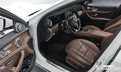 Mercedes-Benz E-Class 2022 2.0 Автомат в Москве № 892922, миниатюра 11