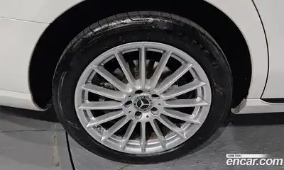 Mercedes-Benz E-Class 2022 2.0 Автомат в Москве № 892922, миниатюра 5