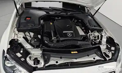 Mercedes-Benz E-Class 2022 2.0 Автомат в Москве № 892922, миниатюра 6